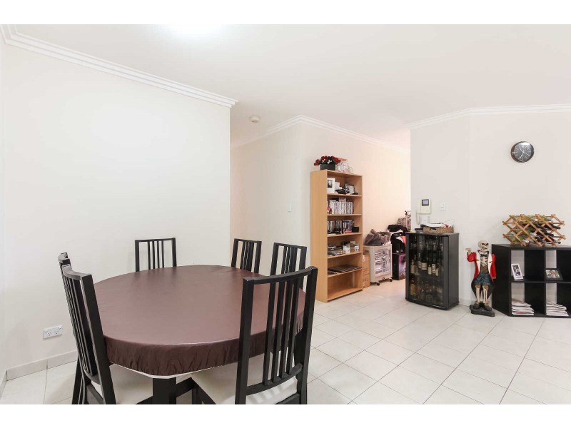 13/12 MURRAY STREET, Northmead NSW 2152