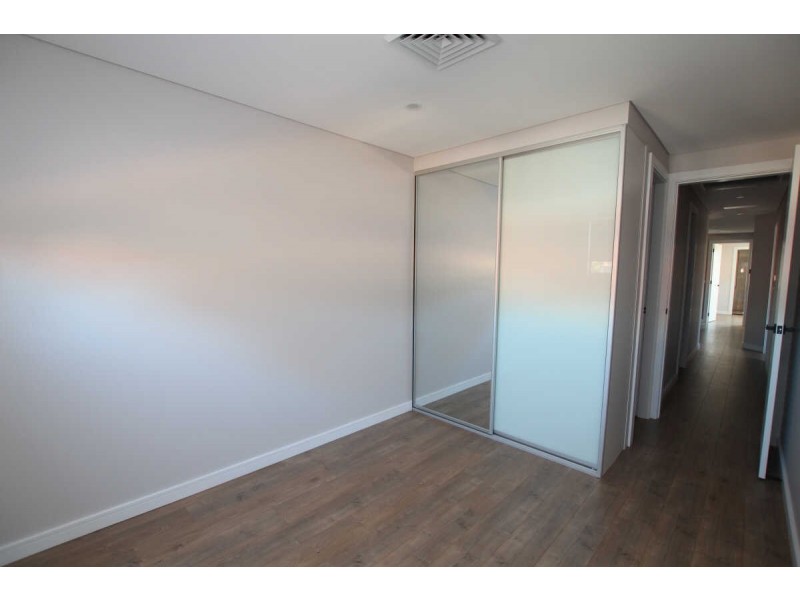 19A CHELMSFORD ROAD, South Wentworthville NSW 2145