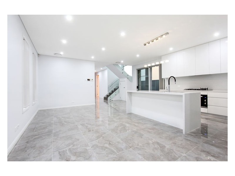 27 Albert Street, Guildford NSW 2161