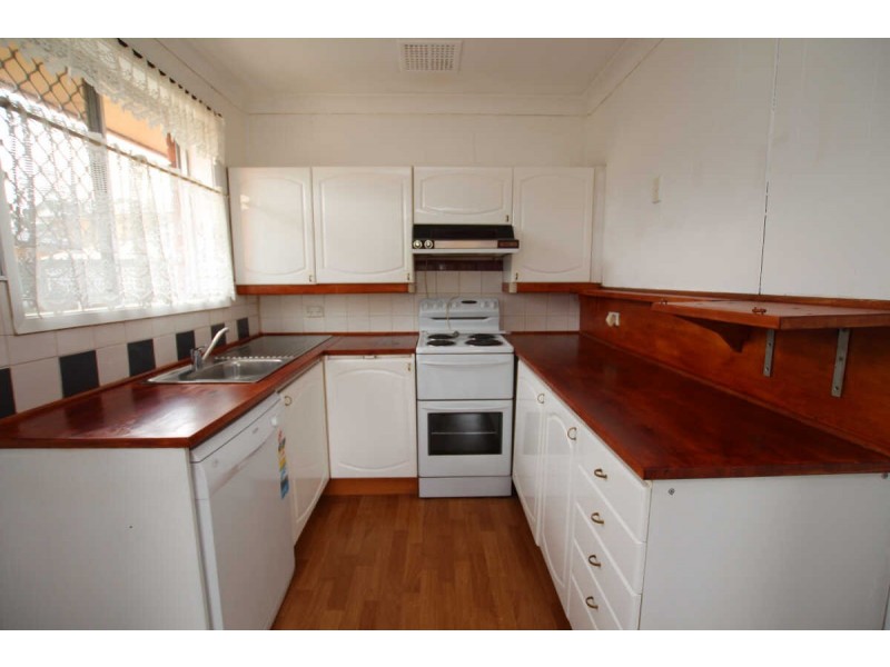 15 HAYWOOD PLACE, Greystanes NSW 2145