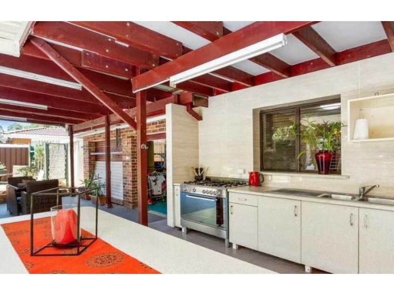 4 SUSSEX PLACE, Seven Hills NSW 2147