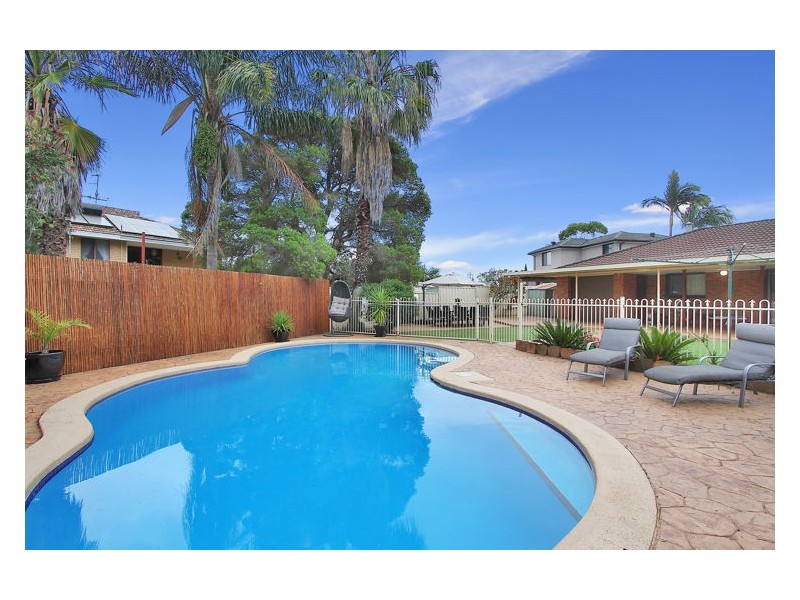 2a Warren Road, Merrylands NSW 2160