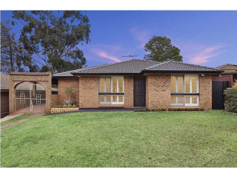 32 OULTON STREET, Prospect NSW 2148