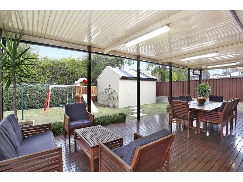 32 OULTON STREET, Prospect NSW 2148