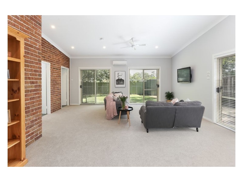 11 Pambula Crescent, Merrylands NSW 2160