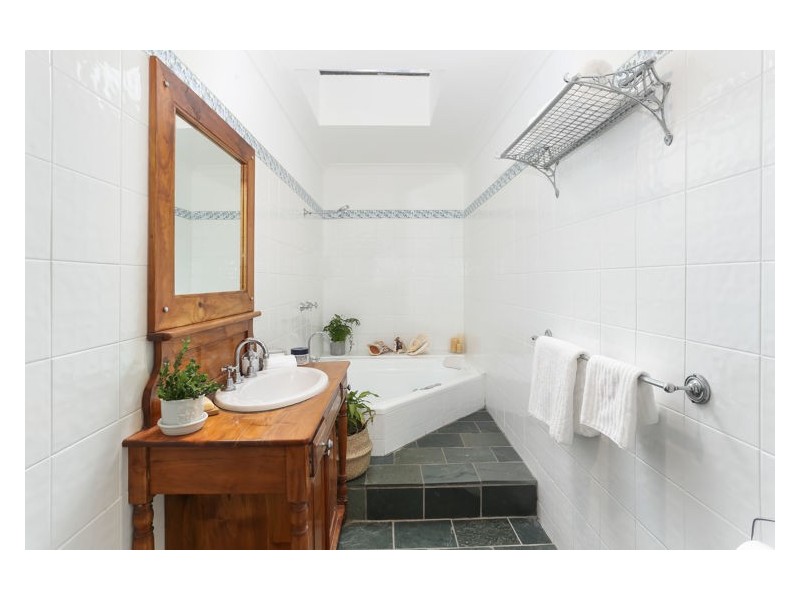 11 Pambula Crescent, Merrylands NSW 2160