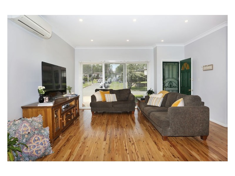 11 Pambula Crescent, Merrylands NSW 2160