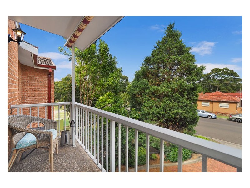 6/27 Windsor Road, Merrylands NSW 2160