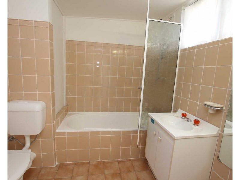 02/01 Newman Street, Merrylands NSW 2160