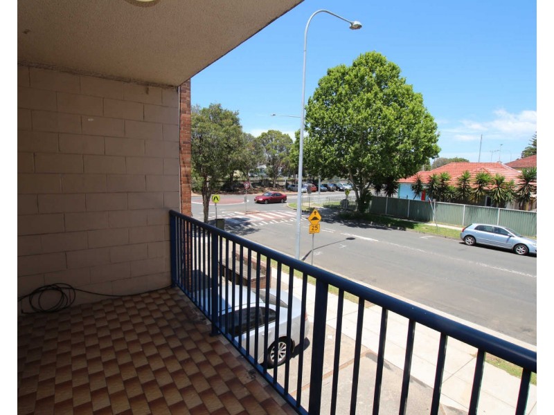 02/01 Newman Street, Merrylands NSW 2160