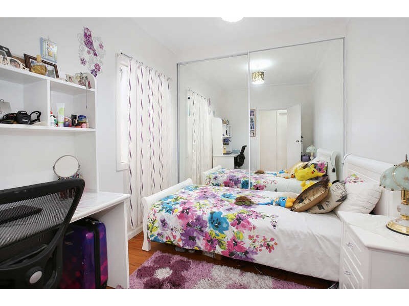 74 HAWKSVIEW STREET, Guildford NSW 2161