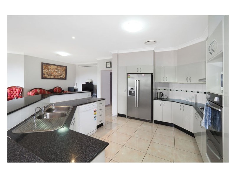 5 Bringelly Avenue, Pendle Hill NSW 2145