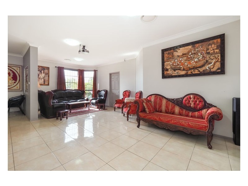 5 Bringelly Avenue, Pendle Hill NSW 2145