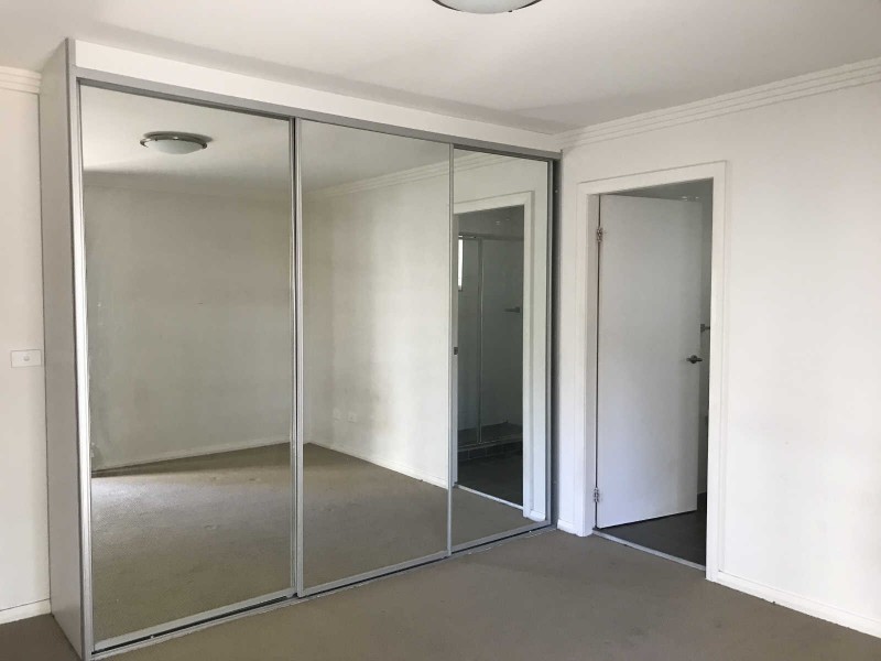 17/100 KENYONS ROAD, Merrylands NSW 2160