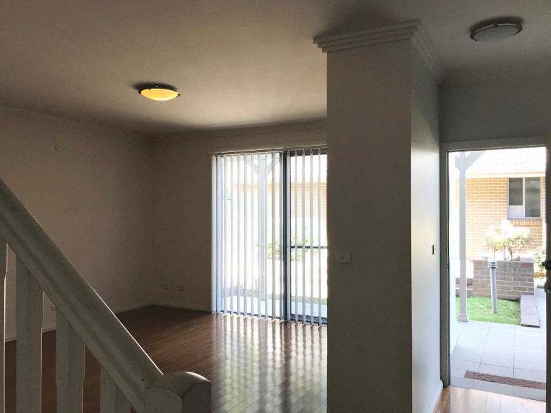 17/100 KENYONS ROAD, Merrylands NSW 2160