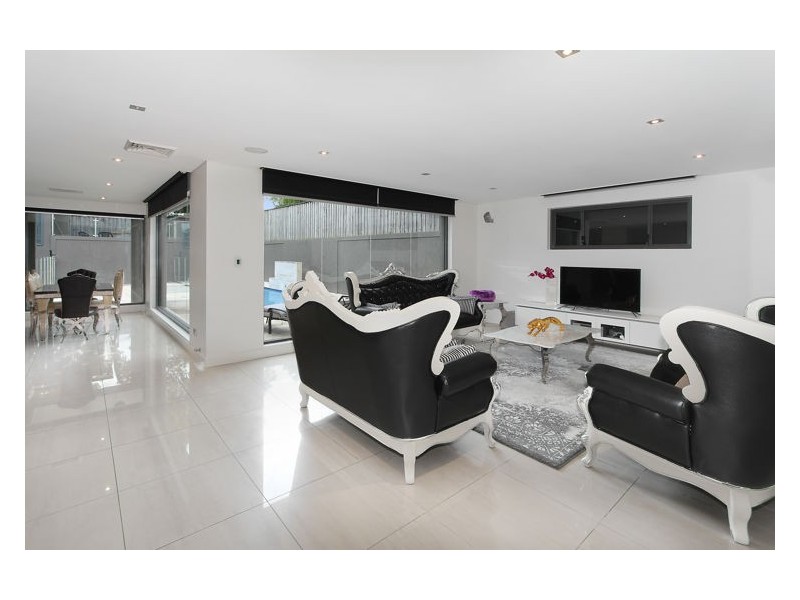 41 Laura Street, Merrylands NSW 2160