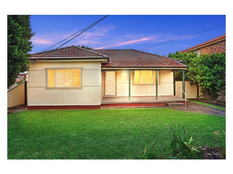 3 Edna Avenue, Merrylands NSW 2160