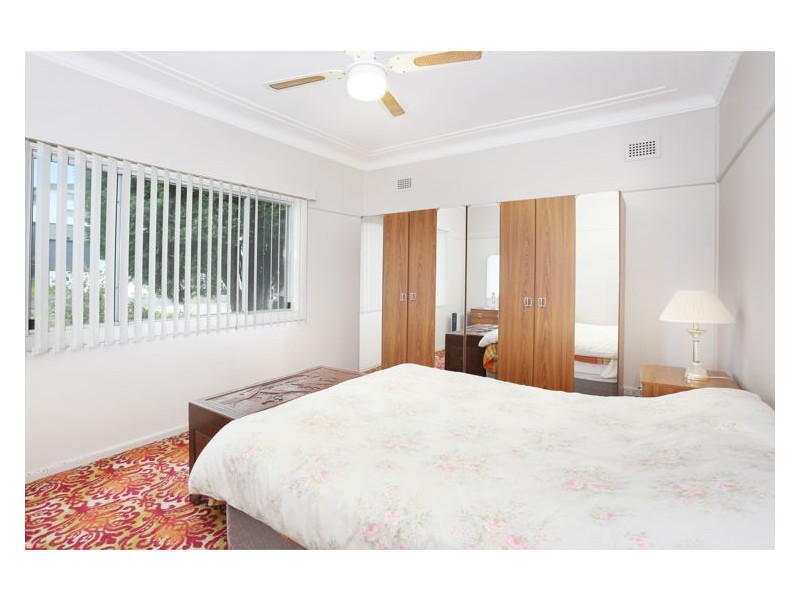 3 Edna Avenue, Merrylands NSW 2160