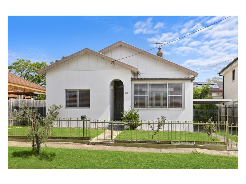 32 Locksley Avenue, Merrylands NSW 2160