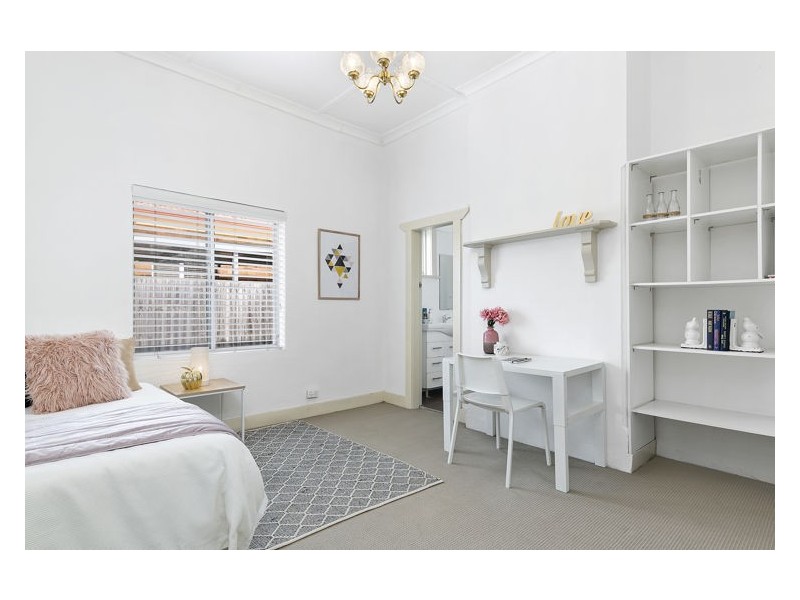 32 Locksley Avenue, Merrylands NSW 2160