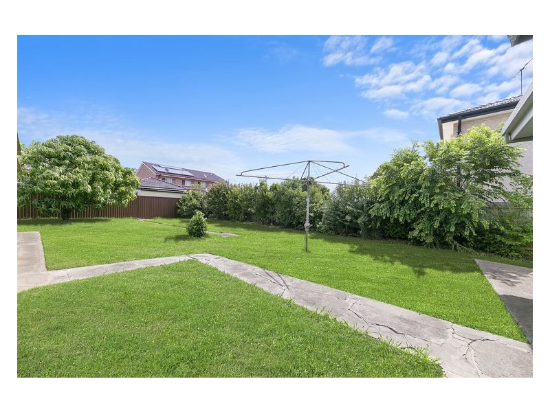 32 Locksley Avenue, Merrylands NSW 2160