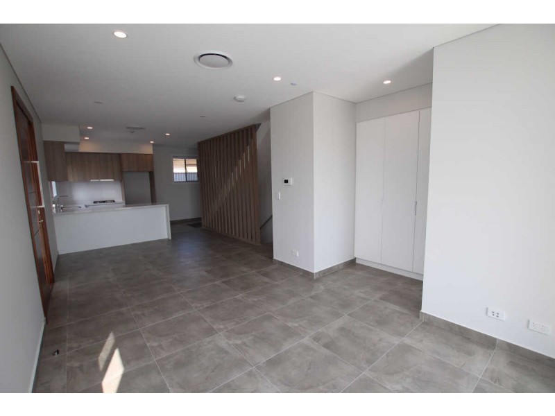 1/6 CHARLOTTE STREET, Merrylands NSW 2160