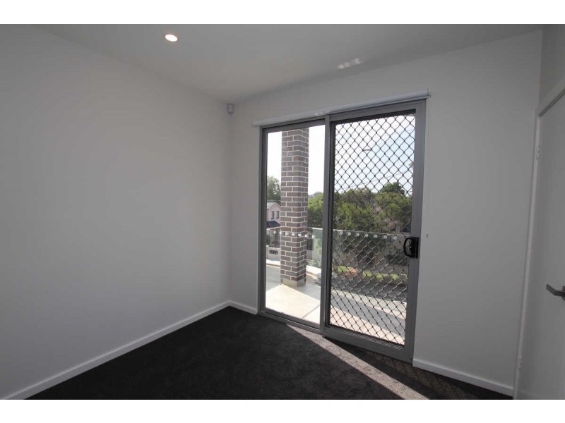 1/6 CHARLOTTE STREET, Merrylands NSW 2160