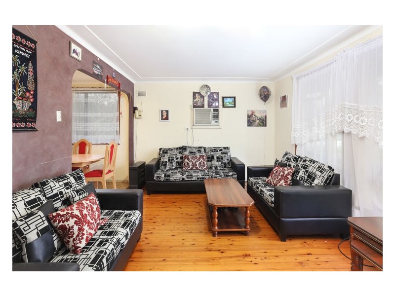 4 Lucerne Avenue, South Wentworthville NSW 2145