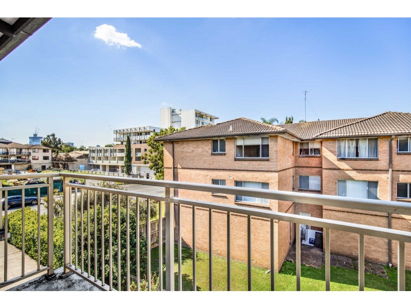 5/26 Neil Street, Merrylands NSW 2160