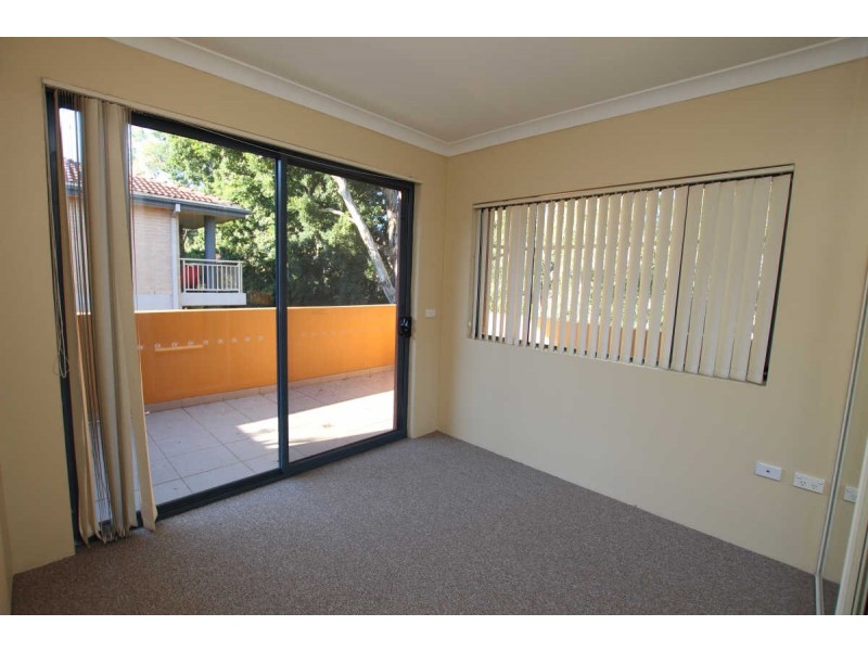 12/38 Memorial Avenue, Merrylands NSW 2160