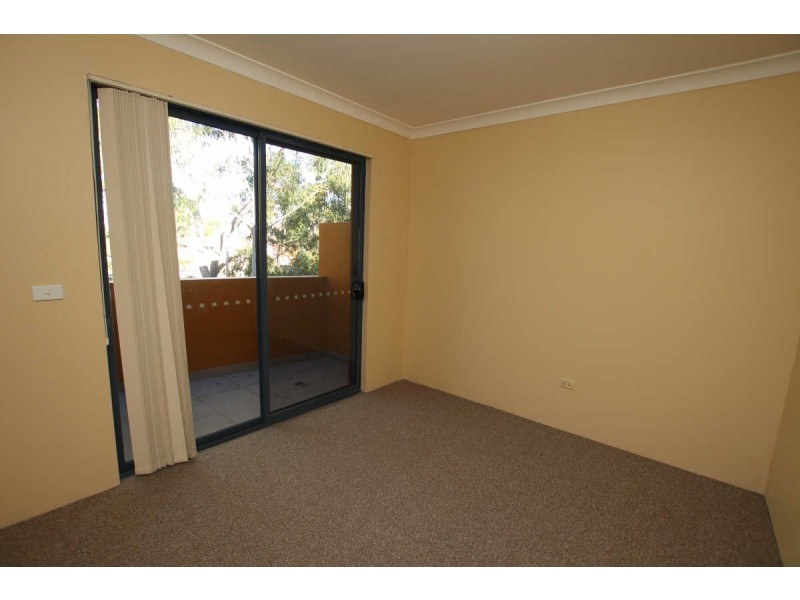 12/38 Memorial Avenue, Merrylands NSW 2160