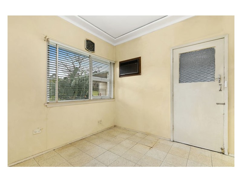 29 Pambula Crescent, Merrylands NSW 2160