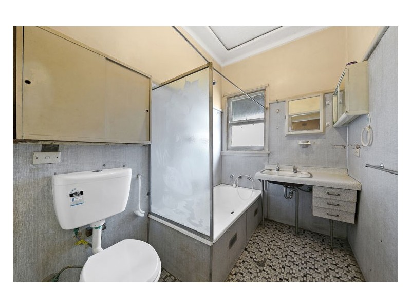 29 Pambula Crescent, Merrylands NSW 2160