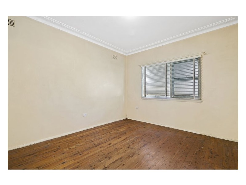 29 Pambula Crescent, Merrylands NSW 2160