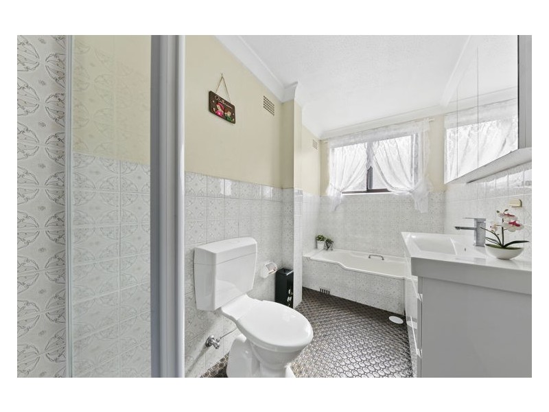 5/36-38 Treves Street, Merrylands NSW 2160