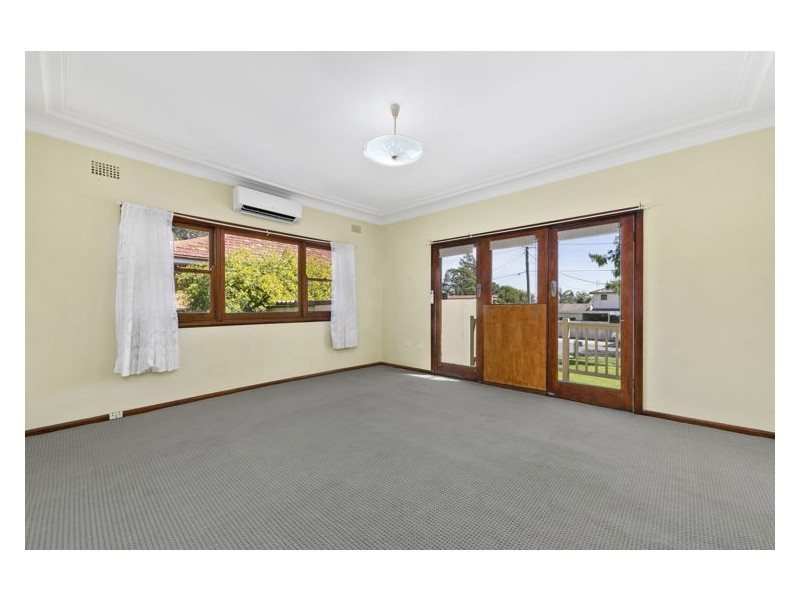 11 Brooks Street, Guildford NSW 2161