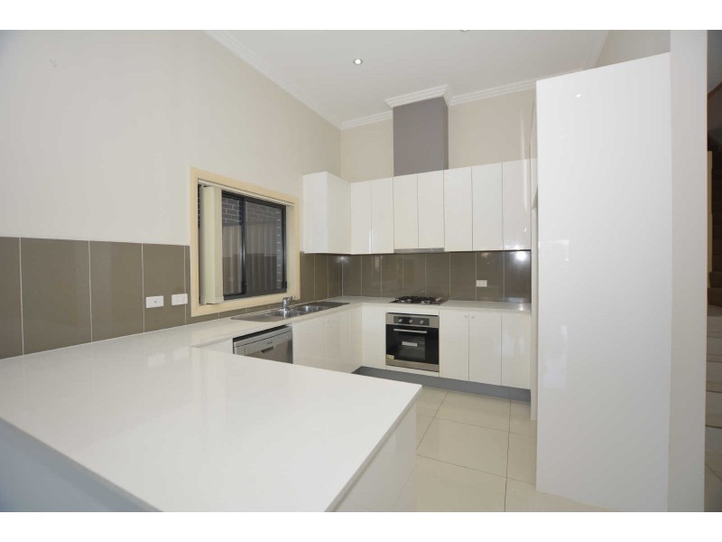 560 GUILDFORD ROAD, Guildford NSW 2161