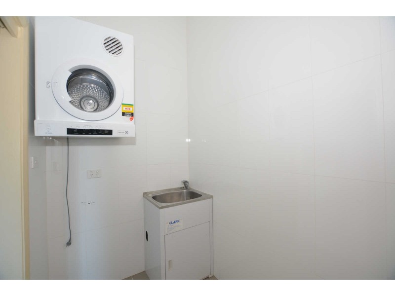 560 GUILDFORD ROAD, Guildford NSW 2161