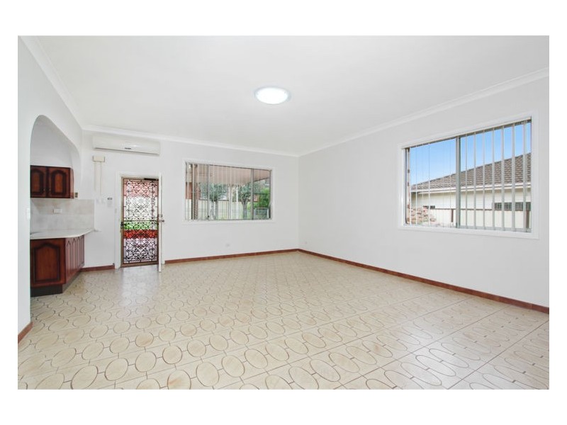 2 Warwick Road, Merrylands NSW 2160