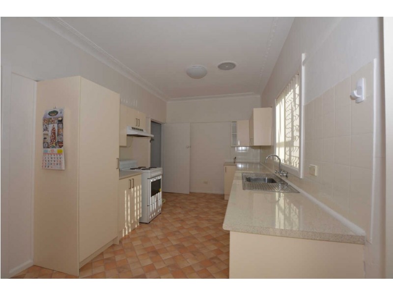 3 EDNA AVENUE, Merrylands NSW 2160