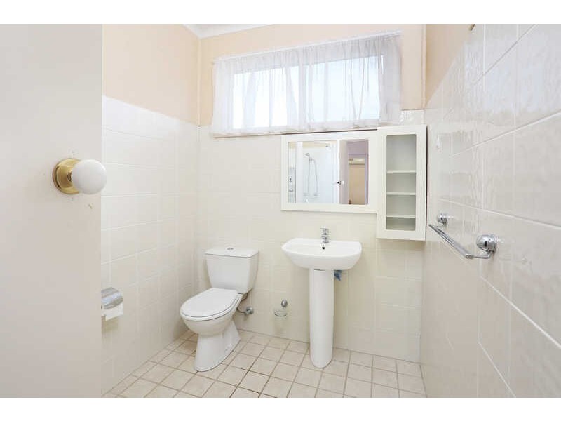 3 EDNA AVENUE, Merrylands NSW 2160