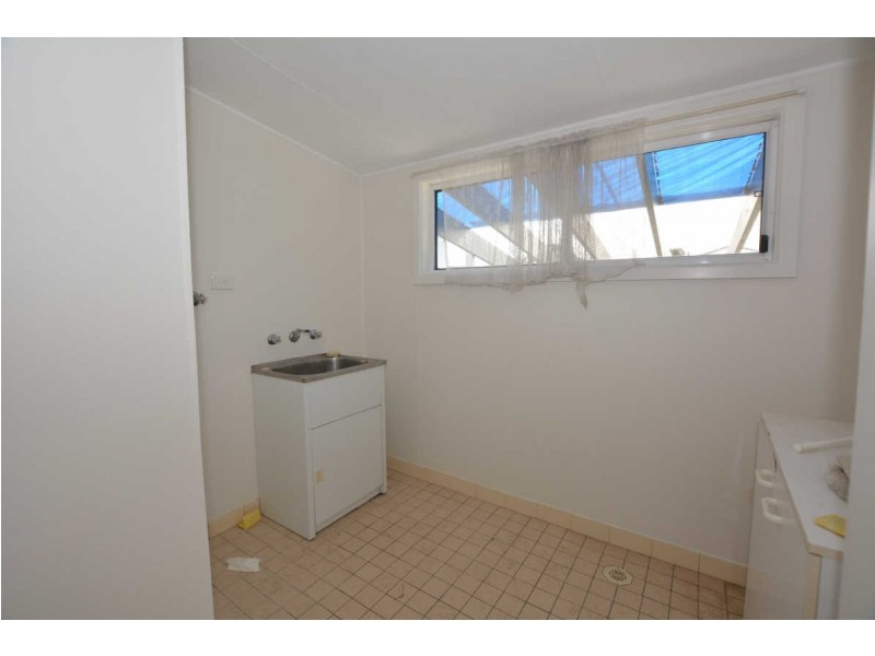 3 EDNA AVENUE, Merrylands NSW 2160