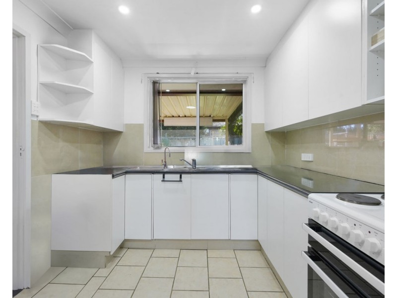 33 Lewis Street, South Wentworthville NSW 2145