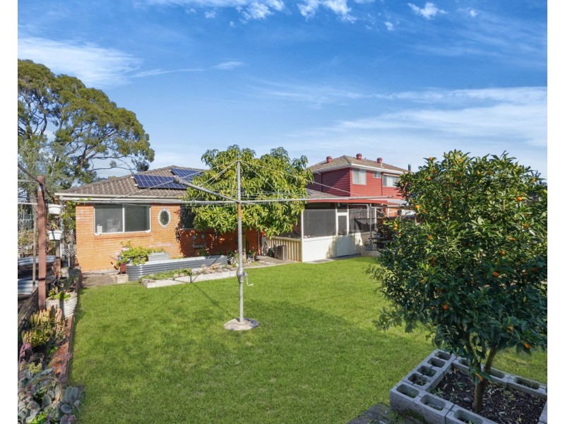 33 Lewis Street, South Wentworthville NSW 2145