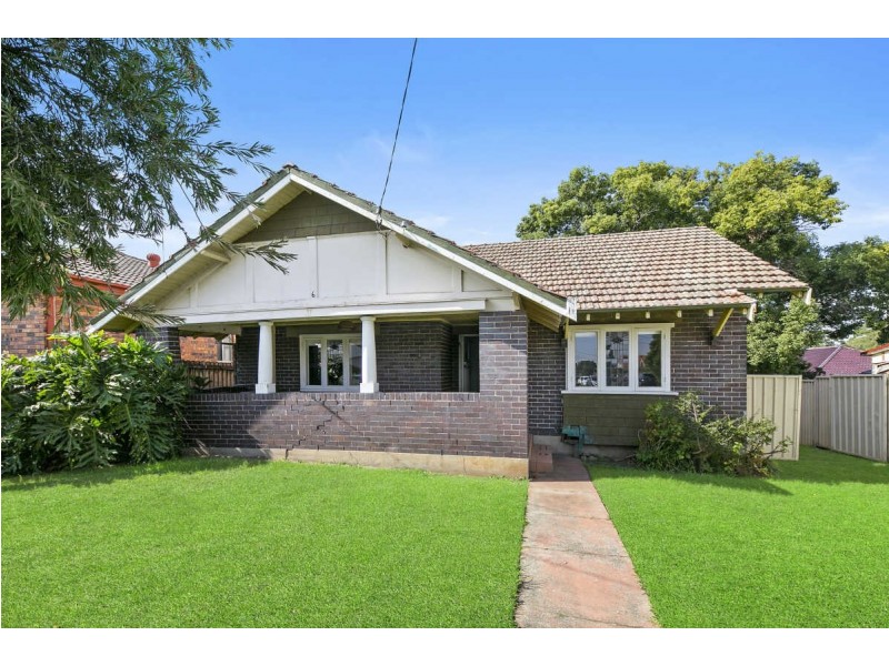 6 BRITANNIA AVENUE, Merrylands NSW 2160