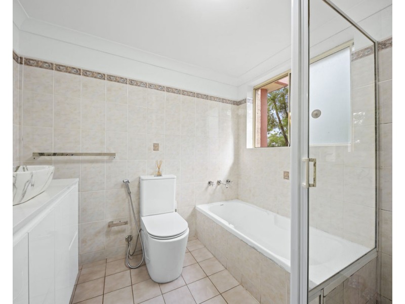 1/62-66 The Esplanade, Guildford NSW 2161