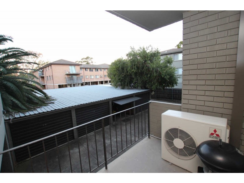 3/18 Oxford Street, Merrylands NSW 2160