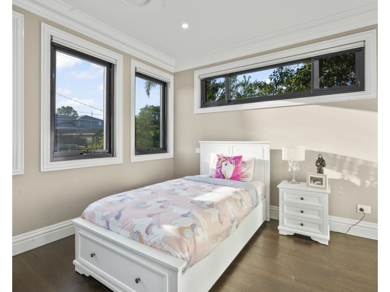 10 Bambil Street, Greystanes NSW 2145