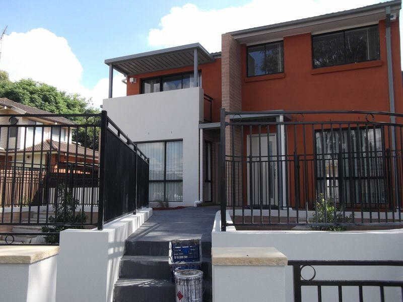 5/16 HIGHLAND AVENUE, Toongabbie NSW 2146