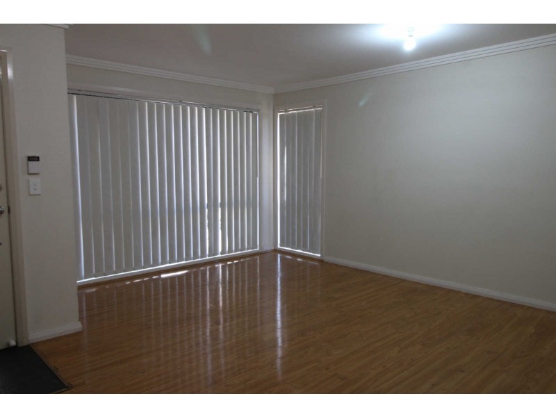 5/16 HIGHLAND AVENUE, Toongabbie NSW 2146